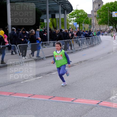 25.04.2026 - Das Zehntel Tim E. http://msf.ph/oto/9571635 25.04.2026 09:08:42 Ziel 1378, 1916, 1923, 2000, 2008, 2535, 2545 meine-sportfotos.de