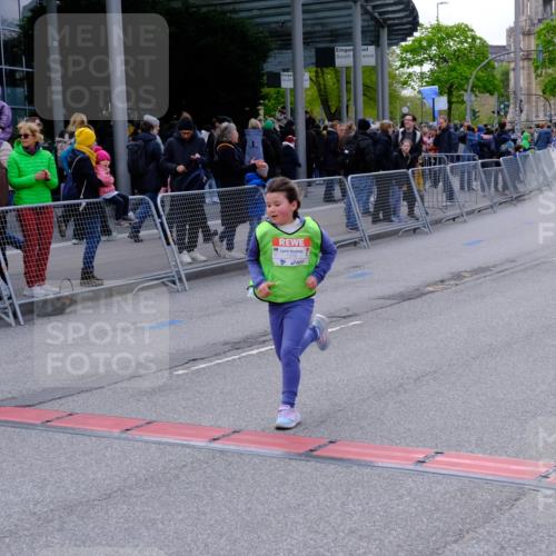 25.04.2026 - Das Zehntel Tim E. http://msf.ph/oto/9571637 25.04.2026 09:08:42 Ziel 1378, 1916, 1923, 2000, 2008, 2535, 2545 meine-sportfotos.de