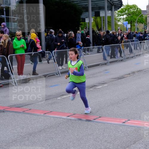 25.04.2026 - Das Zehntel Tim E. http://msf.ph/oto/9571638 25.04.2026 09:08:42 Ziel 1378, 1916, 1923, 2000, 2008, 2535, 2545 meine-sportfotos.de