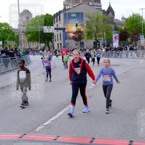 25.04.2026 - Das Zehntel Tim E. http://msf.ph/oto/9571645 25.04.2026 09:08:45 Ziel 1378, 1615, 1617, 1913, 1916, 2000, 2008, 2535 meine-sportfotos.de