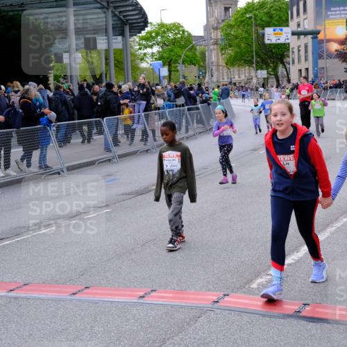 25.04.2026 - Das Zehntel Tim E. http://msf.ph/oto/9571648 25.04.2026 09:08:46 Ziel 1360, 1378, 1615, 1617, 1907, 1913, 1915, 1916, 2000, 2008, 2535 meine-sportfotos.de