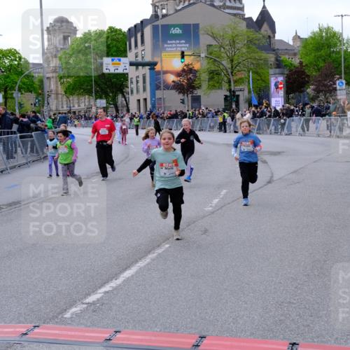25.04.2026 - Das Zehntel Tim E. http://msf.ph/oto/9571651 25.04.2026 09:08:49 Ziel 1360, 1378, 1615, 1617, 1907, 1913, 1915, 2000, 2008, 2535 meine-sportfotos.de