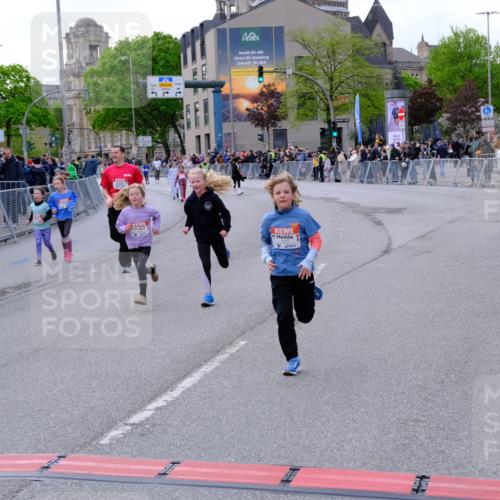 25.04.2026 - Das Zehntel Tim E. http://msf.ph/oto/9571659 25.04.2026 09:08:50 Ziel 1360, 1615, 1617, 1907, 1913, 1915, 2000, 2008, 2535, 3754, 3772 meine-sportfotos.de