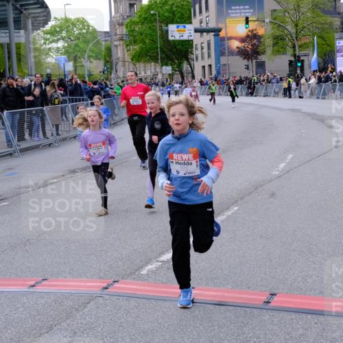 25.04.2026 - Das Zehntel Tim E. http://msf.ph/oto/9571665 25.04.2026 09:08:50 Ziel 1360, 1615, 1617, 1907, 1913, 1915, 2000, 2008, 2535, 3754, 3772 meine-sportfotos.de