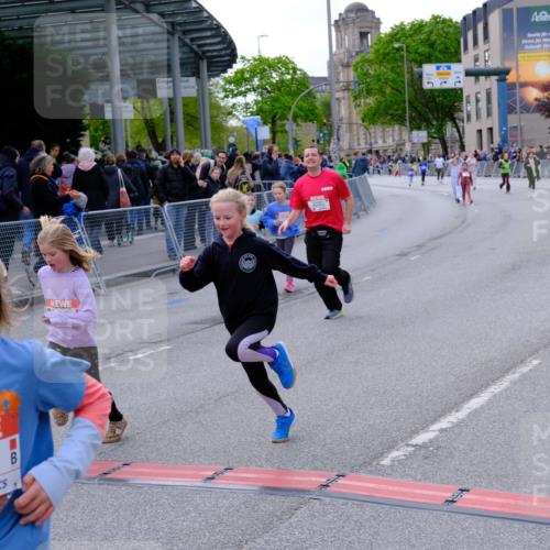 25.04.2026 - Das Zehntel Tim E. http://msf.ph/oto/9571666 25.04.2026 09:08:51 Ziel 1360, 1615, 1617, 1907, 1913, 1915, 2000, 2008, 2535, 3754, 3772 meine-sportfotos.de