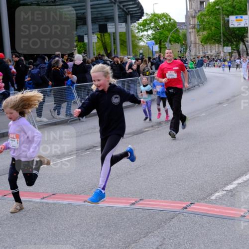 25.04.2026 - Das Zehntel Tim E. http://msf.ph/oto/9571668 25.04.2026 09:08:51 Ziel 1360, 1615, 1617, 1907, 1913, 1915, 2000, 2008, 2535, 3754, 3772 meine-sportfotos.de