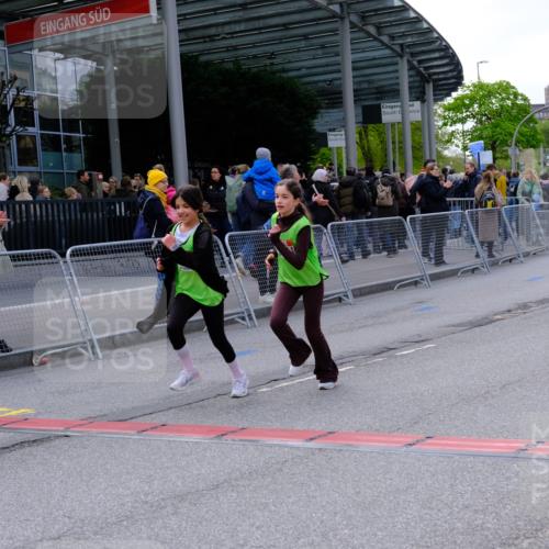 25.04.2026 - Das Zehntel Tim E. http://msf.ph/oto/9571679 25.04.2026 09:09:13 Ziel 1069, 1445, 1469, 2081 meine-sportfotos.de