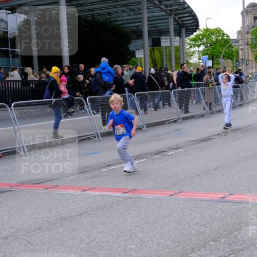25.04.2026 - Das Zehntel Tim E. http://msf.ph/oto/9571683 25.04.2026 09:09:15 Ziel 1445, 1469, 1476, 2081, 2243 meine-sportfotos.de