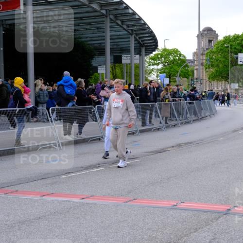 25.04.2026 - Das Zehntel Tim E. http://msf.ph/oto/9571689 25.04.2026 09:09:18 Ziel 1445, 1451, 1469, 1476, 2081, 2243 meine-sportfotos.de