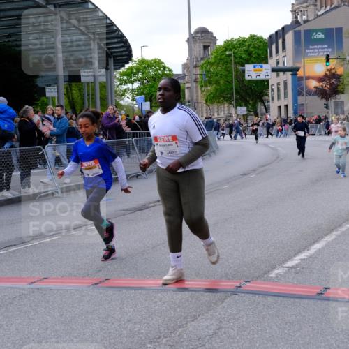 25.04.2026 - Das Zehntel Tim E. http://msf.ph/oto/9571699 25.04.2026 09:09:23 Ziel 1451, 1453, 1476, 1486, 2243 meine-sportfotos.de