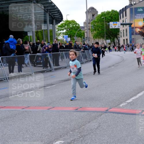 25.04.2026 - Das Zehntel Tim E. http://msf.ph/oto/9571703 25.04.2026 09:09:27 Ziel 1451, 1453, 1477, 1484, 1486, 2182, 2186, 2243 meine-sportfotos.de
