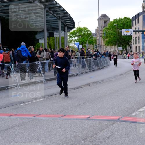 25.04.2026 - Das Zehntel Tim E. http://msf.ph/oto/9571707 25.04.2026 09:09:29 Ziel 1351, 1359, 1451, 1453, 1477, 1484, 1486, 2182, 2186 meine-sportfotos.de