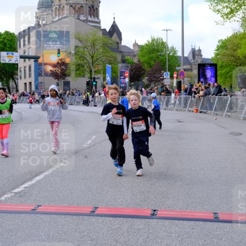 25.04.2026 - Das Zehntel Tim E. http://msf.ph/oto/9571712 25.04.2026 09:09:32 Ziel 1351, 1359, 1477, 1484, 1486, 1499, 1503, 2098, 2182, 2186 meine-sportfotos.de