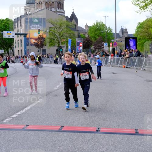 25.04.2026 - Das Zehntel Tim E. http://msf.ph/oto/9571714 25.04.2026 09:09:32 Ziel 1351, 1359, 1477, 1484, 1486, 1499, 1503, 2098, 2182, 2186 meine-sportfotos.de