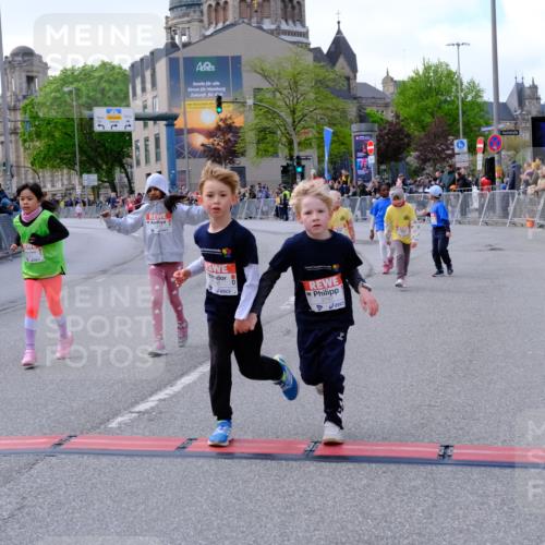 25.04.2026 - Das Zehntel Tim E. http://msf.ph/oto/9571721 25.04.2026 09:09:33 Ziel 1351, 1359, 1477, 1484, 1486, 1499, 1503, 2087, 2098, 2182, 2186 meine-sportfotos.de