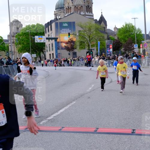 25.04.2026 - Das Zehntel Tim E. http://msf.ph/oto/9571724 25.04.2026 09:09:34 Ziel 1351, 1359, 1477, 1484, 1486, 1499, 1503, 2087, 2098, 2182, 2186 meine-sportfotos.de
