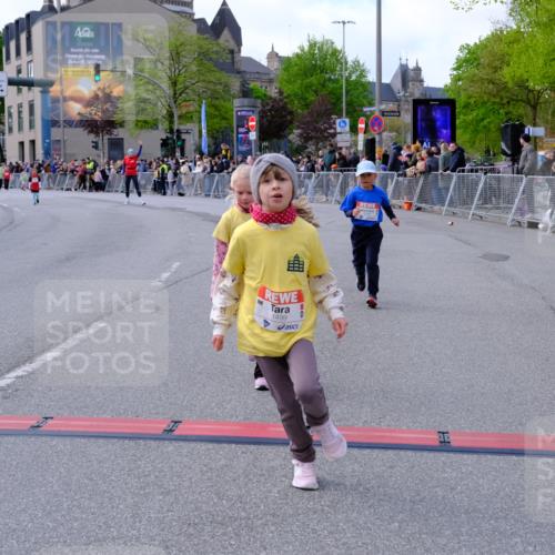 25.04.2026 - Das Zehntel Tim E. http://msf.ph/oto/9571729 25.04.2026 09:09:36 Ziel 1351, 1359, 1477, 1484, 1499, 1503, 2087, 2098, 2182, 2186 meine-sportfotos.de