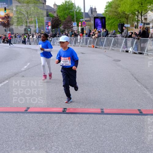 25.04.2026 - Das Zehntel Tim E. http://msf.ph/oto/9571730 25.04.2026 09:09:37 Ziel 1351, 1359, 1477, 1484, 1499, 1503, 2087, 2098, 2182, 2186 meine-sportfotos.de