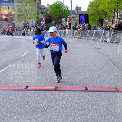 25.04.2026 - Das Zehntel Tim E. http://msf.ph/oto/9571731 25.04.2026 09:09:37 Ziel 1351, 1359, 1477, 1484, 1499, 1503, 2087, 2098, 2182, 2186 meine-sportfotos.de