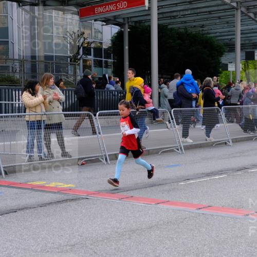 25.04.2026 - Das Zehntel Tim E. http://msf.ph/oto/9571737 25.04.2026 09:09:50 Ziel 1427, 2529 meine-sportfotos.de