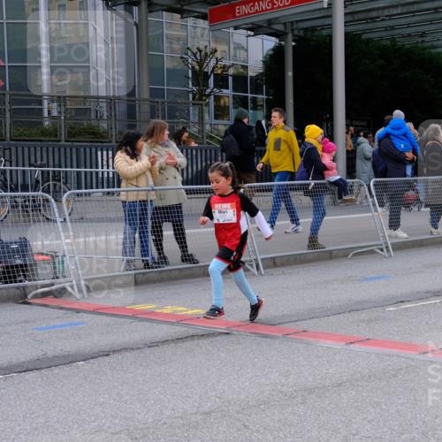 25.04.2026 - Das Zehntel Tim E. http://msf.ph/oto/9571740 25.04.2026 09:09:50 Ziel 1427, 2529 meine-sportfotos.de