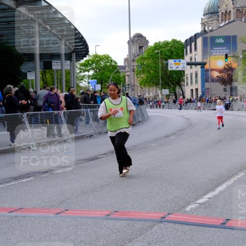 25.04.2026 - Das Zehntel Tim E. http://msf.ph/oto/9571743 25.04.2026 09:09:55 Ziel 2529, 3319 meine-sportfotos.de