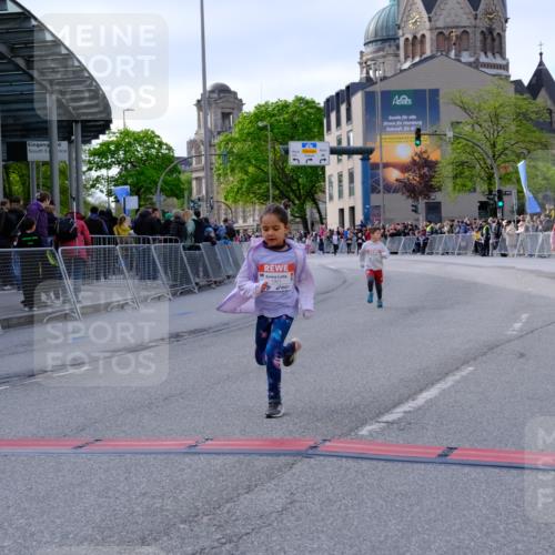 25.04.2026 - Das Zehntel Tim E. http://msf.ph/oto/9571758 25.04.2026 09:10:08 Ziel 1901, 1903, 2549, 3447 meine-sportfotos.de