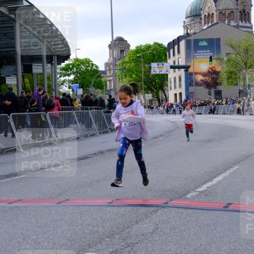 25.04.2026 - Das Zehntel Tim E. http://msf.ph/oto/9571760 25.04.2026 09:10:08 Ziel 1901, 1903, 2549, 3447 meine-sportfotos.de