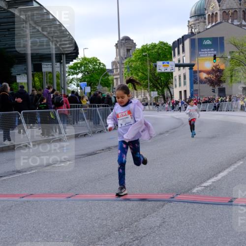 25.04.2026 - Das Zehntel Tim E. http://msf.ph/oto/9571761 25.04.2026 09:10:09 Ziel 1901, 1903, 2549, 3447 meine-sportfotos.de