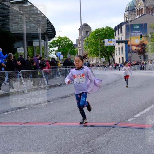 25.04.2026 - Das Zehntel Tim E. http://msf.ph/oto/9571762 25.04.2026 09:10:09 Ziel 1901, 1903, 2549, 3447 meine-sportfotos.de