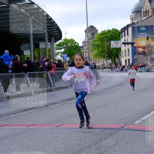 25.04.2026 - Das Zehntel Tim E. http://msf.ph/oto/9571763 25.04.2026 09:10:09 Ziel 1901, 1903, 2549, 3447 meine-sportfotos.de