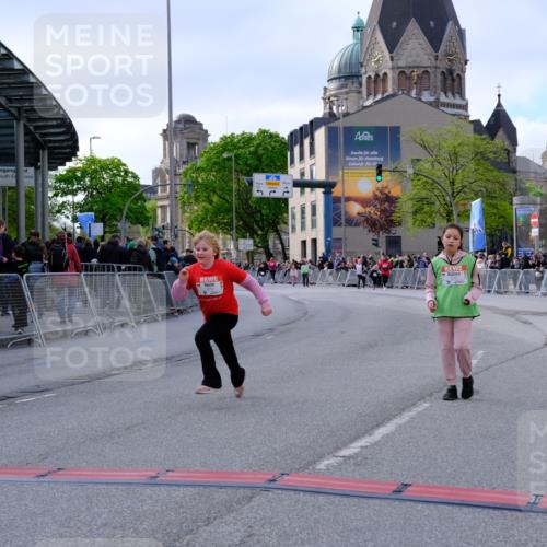 25.04.2026 - Das Zehntel Tim E. http://msf.ph/oto/9571770 25.04.2026 09:10:13 Ziel 1901, 1903, 2549, 3280 meine-sportfotos.de