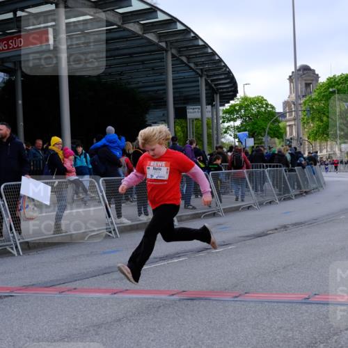 25.04.2026 - Das Zehntel Tim E. http://msf.ph/oto/9571777 25.04.2026 09:10:13 Ziel 1901, 1903, 2549, 3280 meine-sportfotos.de