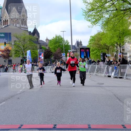 25.04.2026 - Das Zehntel Tim E. http://msf.ph/oto/9571786 25.04.2026 09:10:31 Ziel 1230, 1238, 1391, 3586 meine-sportfotos.de