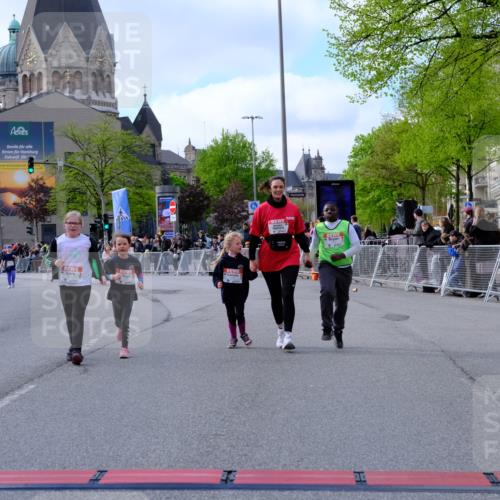 25.04.2026 - Das Zehntel Tim E. http://msf.ph/oto/9571790 25.04.2026 09:10:33 Ziel 1230, 1238, 1391, 3586 meine-sportfotos.de