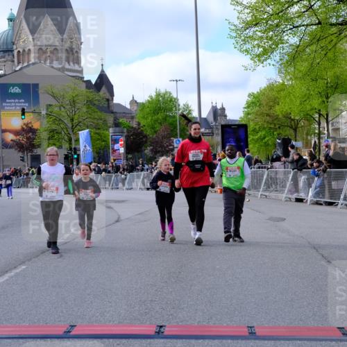 25.04.2026 - Das Zehntel Tim E. http://msf.ph/oto/9571791 25.04.2026 09:10:33 Ziel 1230, 1238, 1391, 3586 meine-sportfotos.de