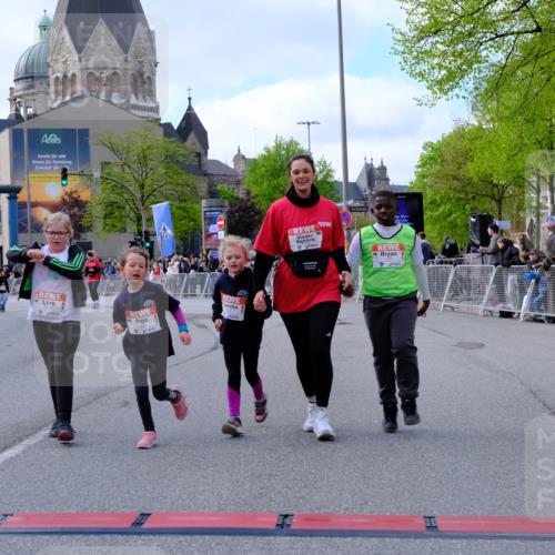 25.04.2026 - Das Zehntel Tim E. http://msf.ph/oto/9571799 25.04.2026 09:10:34 Ziel 1230, 1238, 1391, 3586 meine-sportfotos.de