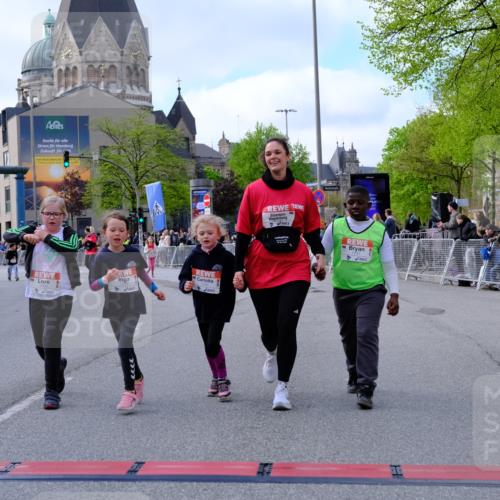25.04.2026 - Das Zehntel Tim E. http://msf.ph/oto/9571801 25.04.2026 09:10:34 Ziel 1230, 1238, 1391, 3586 meine-sportfotos.de