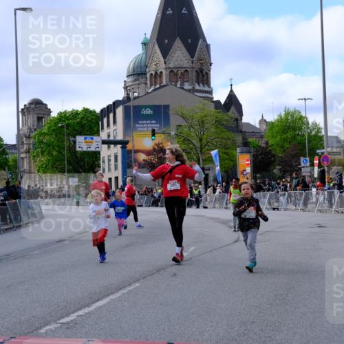 25.04.2026 - Das Zehntel Tim E. http://msf.ph/oto/9571824 25.04.2026 09:11:01 Ziel 2845, 3879 meine-sportfotos.de