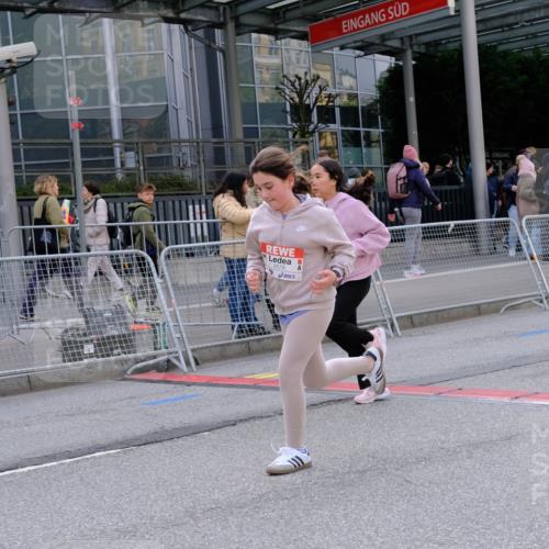 25.04.2026 - Das Zehntel Tim E. http://msf.ph/oto/9571839 25.04.2026 09:11:19 Ziel 2638, 2667, 2678 meine-sportfotos.de