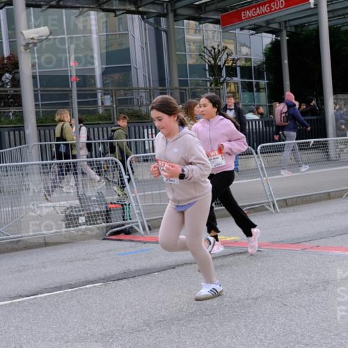 25.04.2026 - Das Zehntel Tim E. http://msf.ph/oto/9571840 25.04.2026 09:11:19 Ziel 2638, 2667, 2678 meine-sportfotos.de