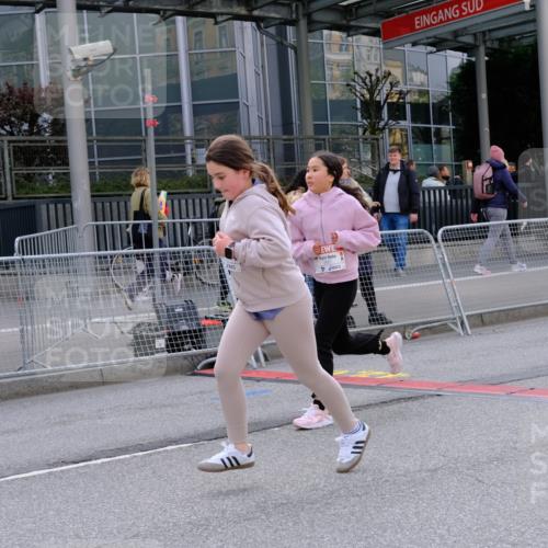 25.04.2026 - Das Zehntel Tim E. http://msf.ph/oto/9571841 25.04.2026 09:11:19 Ziel 2638, 2667, 2678 meine-sportfotos.de