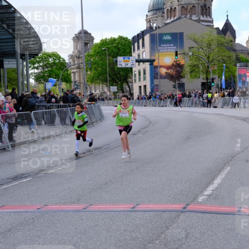 25.04.2026 - Das Zehntel Tim E. http://msf.ph/oto/9571844 25.04.2026 09:12:09 Ziel 1405, 1434 meine-sportfotos.de