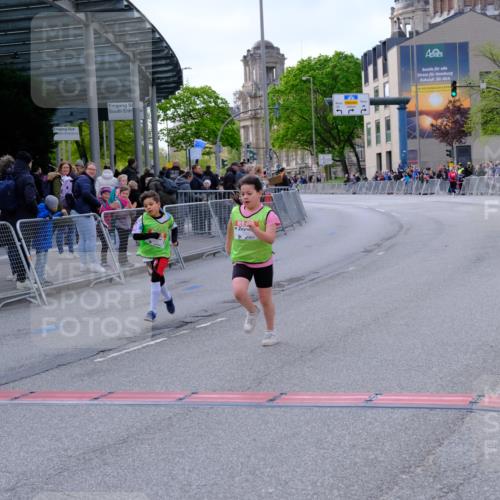 25.04.2026 - Das Zehntel Tim E. http://msf.ph/oto/9571846 25.04.2026 09:12:10 Ziel 1405, 1434 meine-sportfotos.de