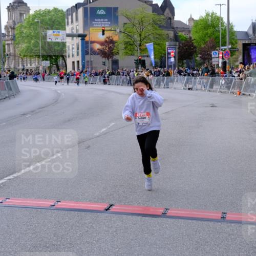 25.04.2026 - Das Zehntel Tim E. http://msf.ph/oto/9571856 25.04.2026 09:12:28 Ziel 2590 meine-sportfotos.de