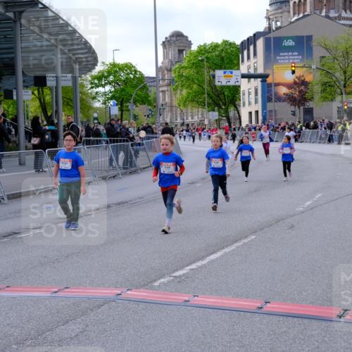 25.04.2026 - Das Zehntel Tim E. http://msf.ph/oto/9571877 25.04.2026 09:12:54 Ziel 2082, 2083, 2096, 2101, 2102, 3269, 3440 meine-sportfotos.de