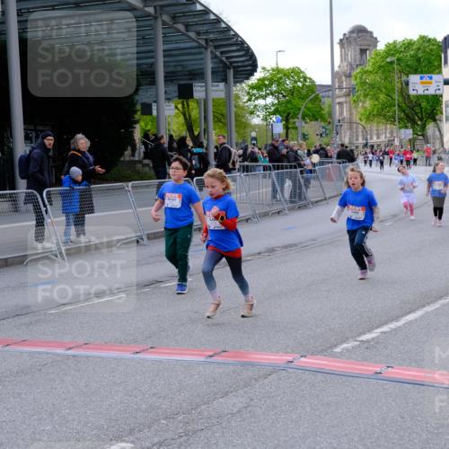 25.04.2026 - Das Zehntel Tim E. http://msf.ph/oto/9571880 25.04.2026 09:12:55 Ziel 2082, 2083, 2096, 2101, 2102, 2109, 3269, 3440, 3869 meine-sportfotos.de
