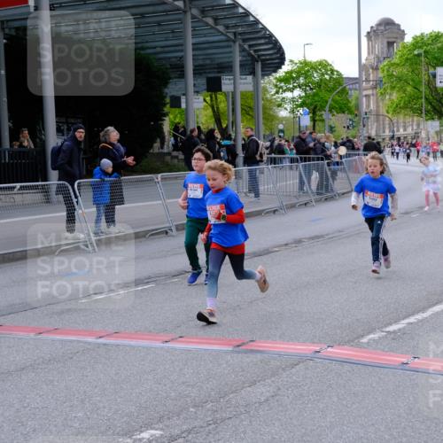 25.04.2026 - Das Zehntel Tim E. http://msf.ph/oto/9571881 25.04.2026 09:12:55 Ziel 2082, 2083, 2096, 2101, 2102, 2109, 3269, 3440, 3869 meine-sportfotos.de