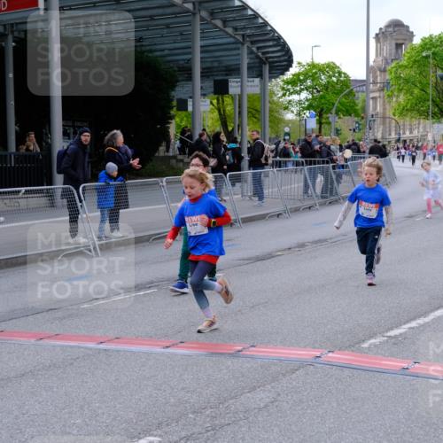 25.04.2026 - Das Zehntel Tim E. http://msf.ph/oto/9571882 25.04.2026 09:12:55 Ziel 2082, 2083, 2096, 2101, 2102, 2109, 3269, 3440, 3869 meine-sportfotos.de