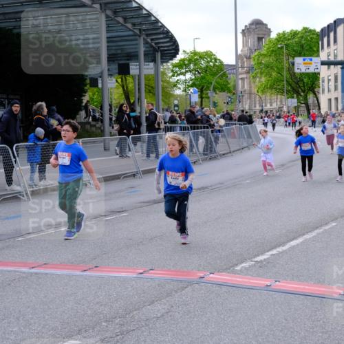 25.04.2026 - Das Zehntel Tim E. http://msf.ph/oto/9571883 25.04.2026 09:12:56 Ziel 2082, 2083, 2096, 2101, 2102, 2109, 3269, 3440, 3869 meine-sportfotos.de
